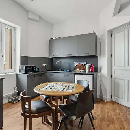Le Cocon De - Au Cœur Du Centre-ville Apartamento *
